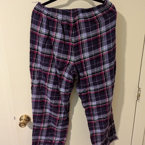 Flannel PJ Sets - Picture 5 of 10